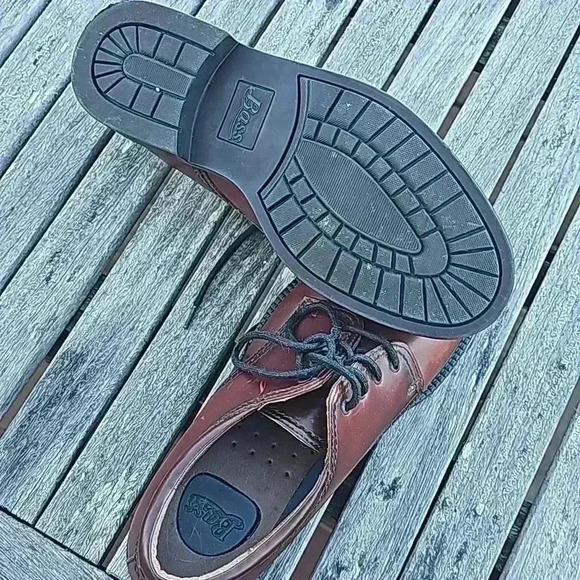 Bass derby - Picture 6 of 9